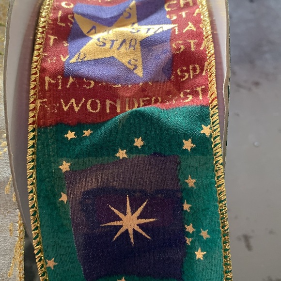 2 1/2” wide wired Christmas ribbon - Picture 2 of 4